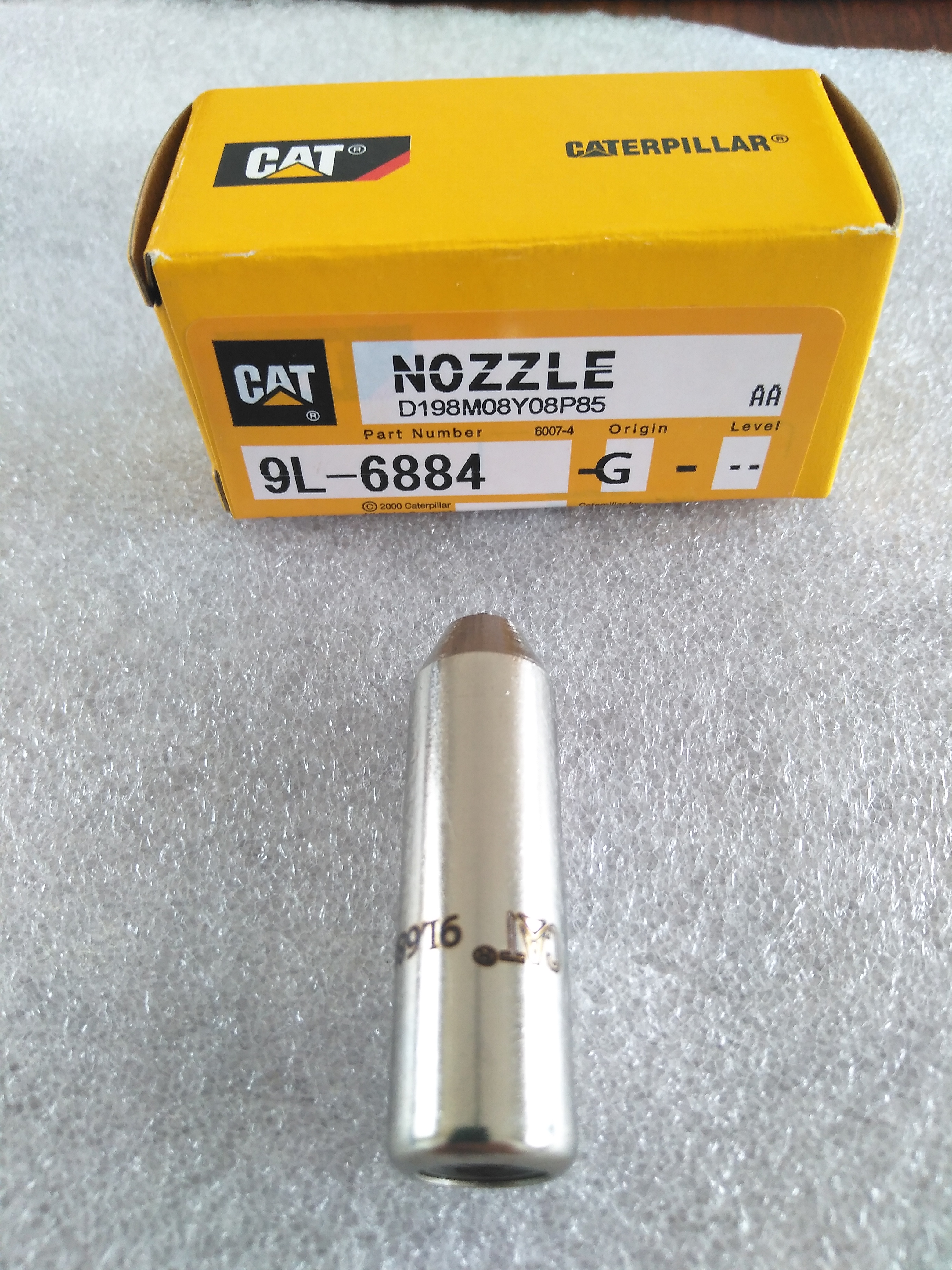 High Quality Diesel Engine Parts Fuel Injector Nozzle 9L6884 9L-6884